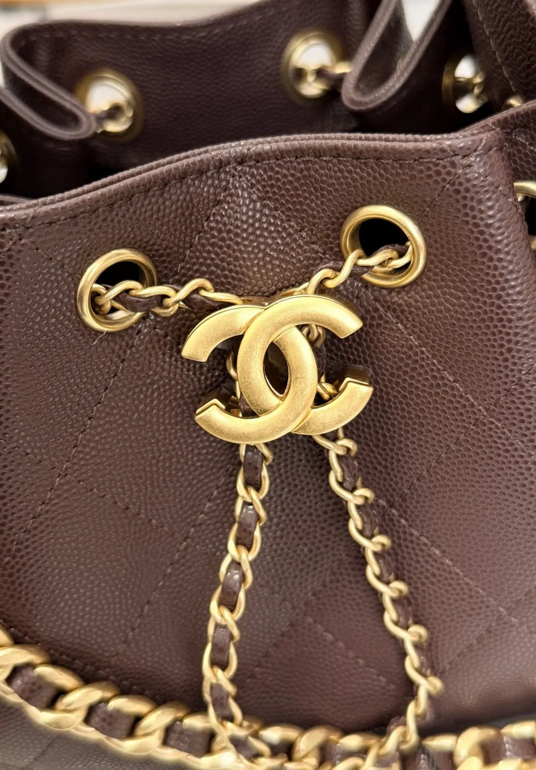 Chanel White Hobo Shoulder Bag Vintage Leather