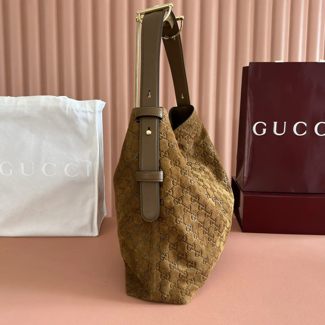 Gucci Black Gold Hobo Shoulder Bag Vintage Leather