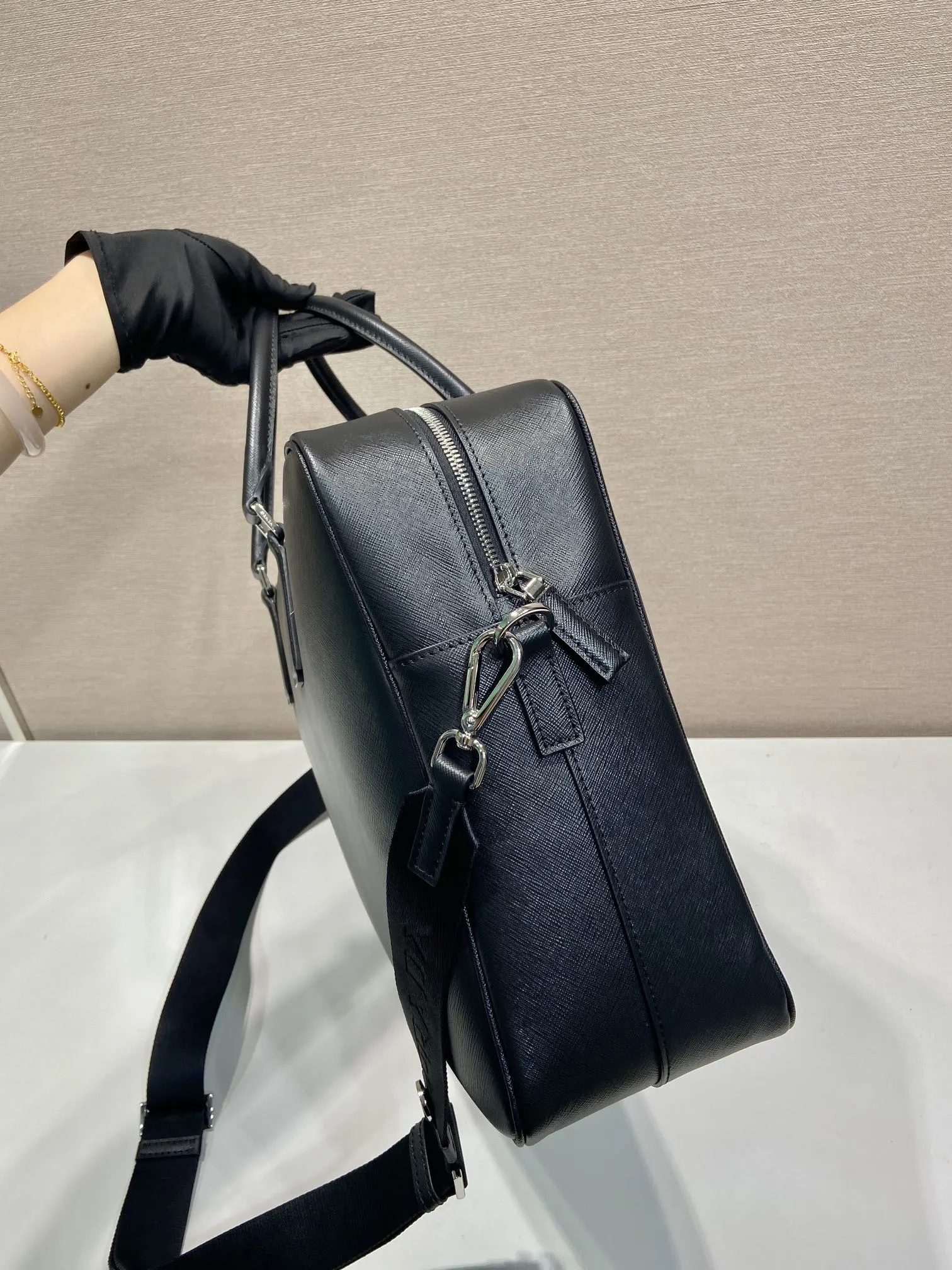 Prada Saffiano 十字纹牛皮 公文包 商务通勤