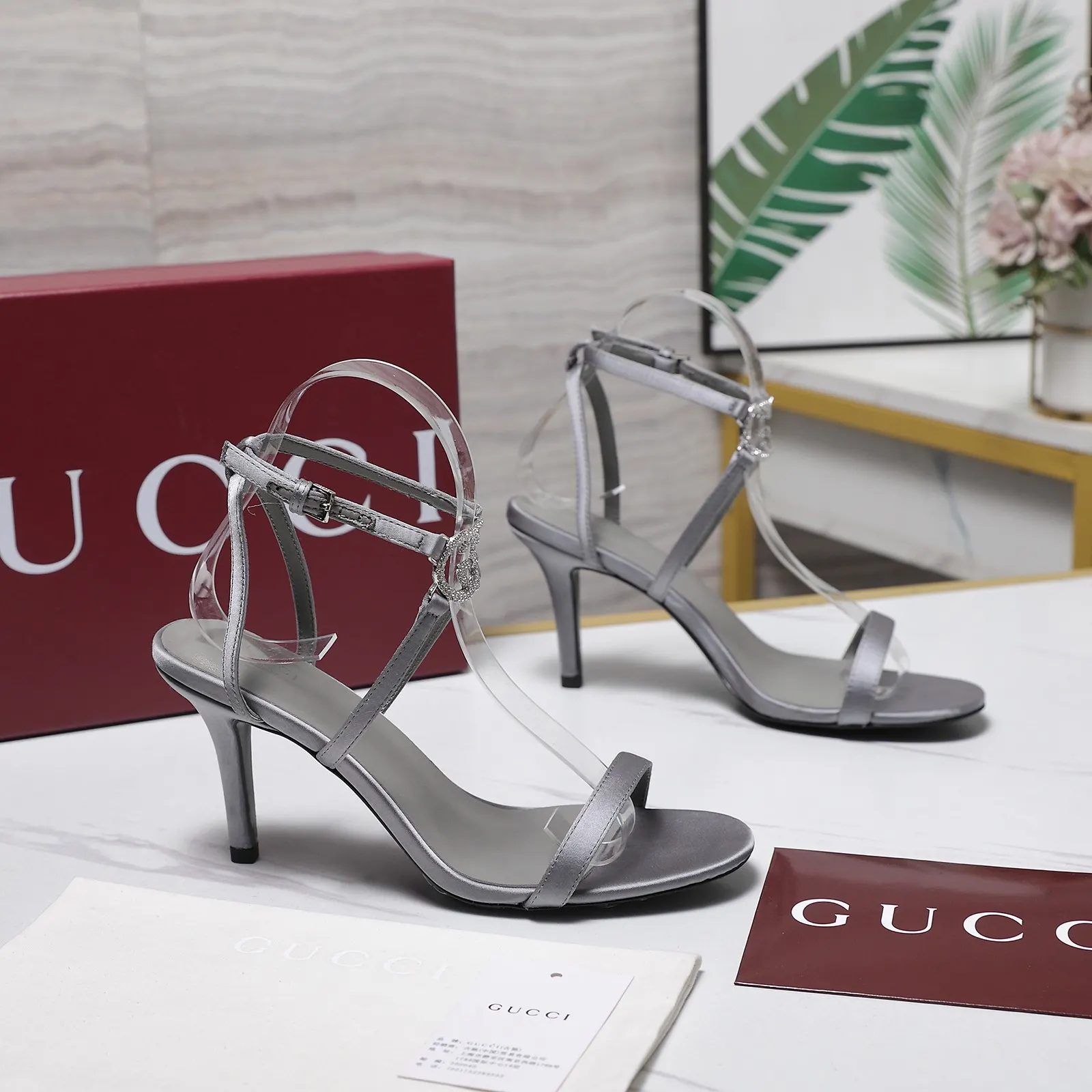 Gucci 高跟鞋