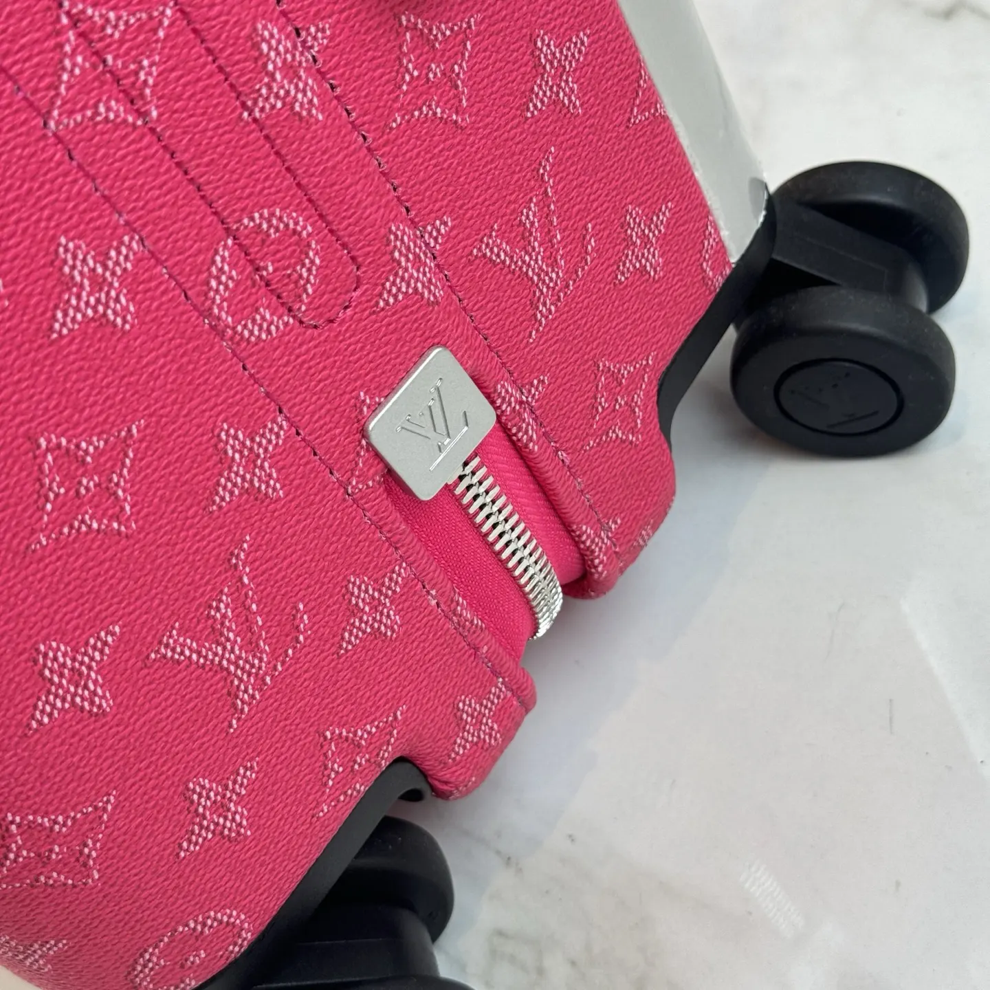 LV 老花 红色 帆布 行李箱 旅行拉杆款 轻便出行款