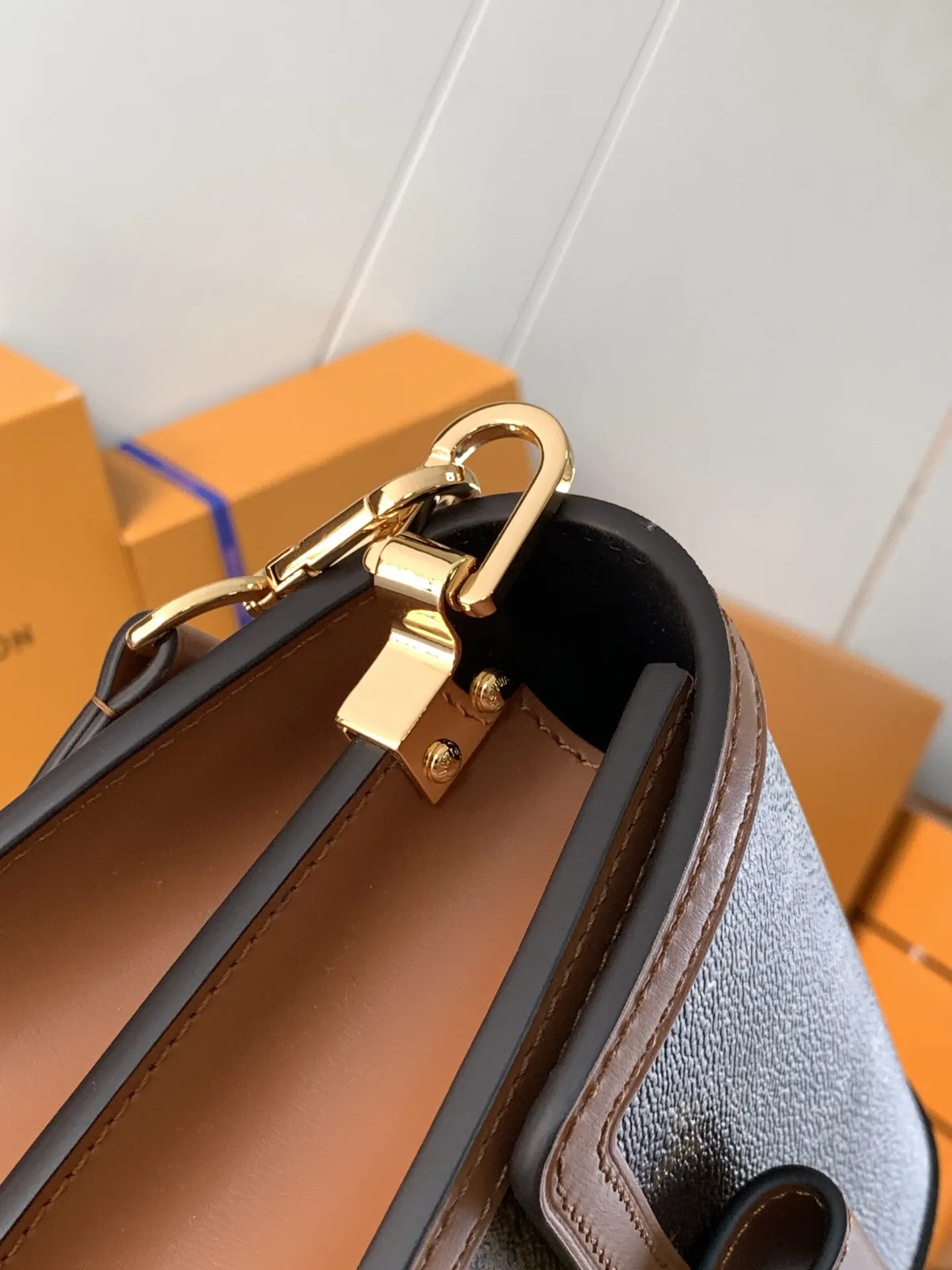 Louis Vuitton Hobo Shoulder Bag Vintage Leather