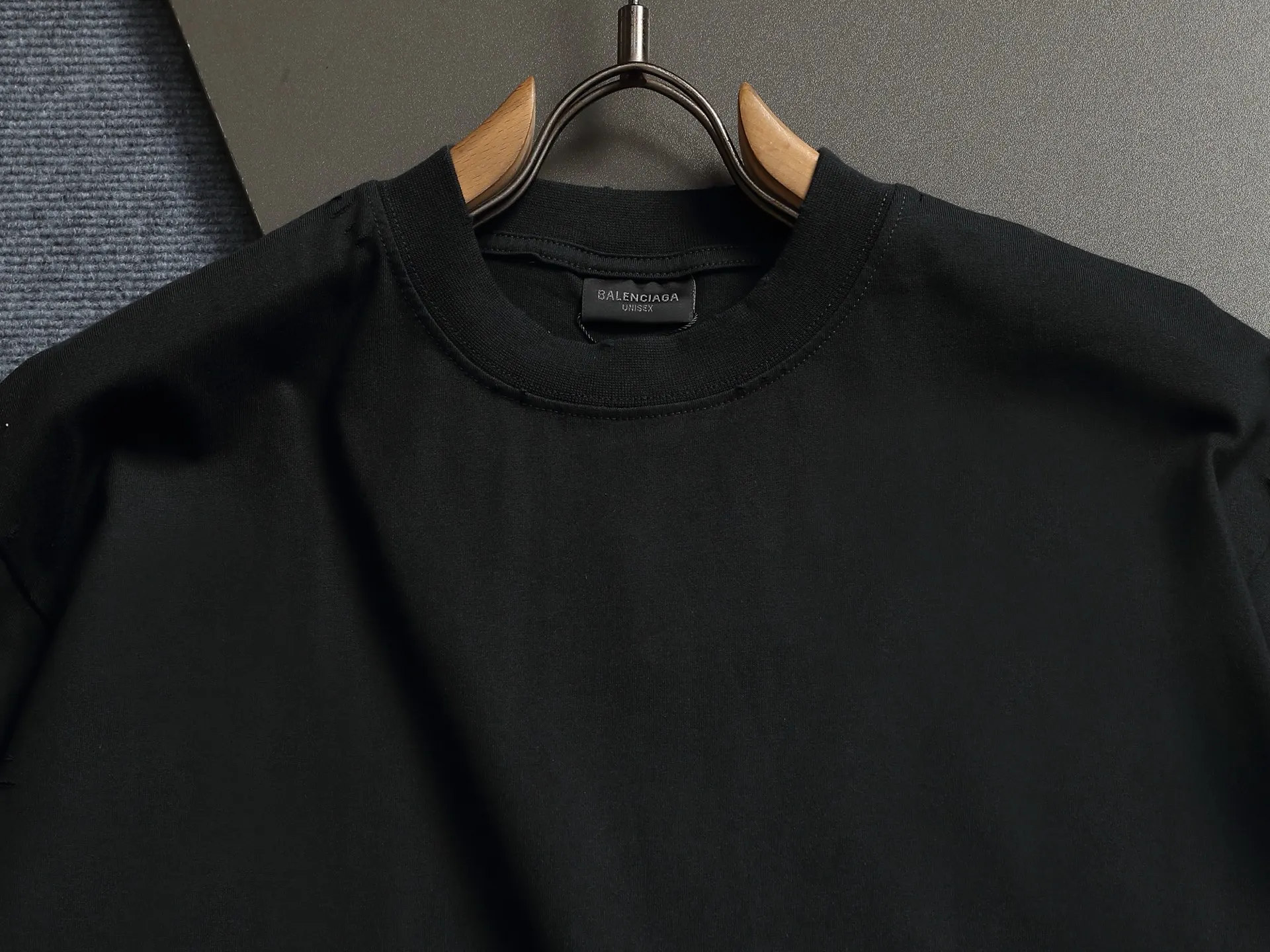 Balenciaga 黑色 Logo 短袖T恤(數字3) Balenciaga 黑色 Logo 短袖T恤(數字3)