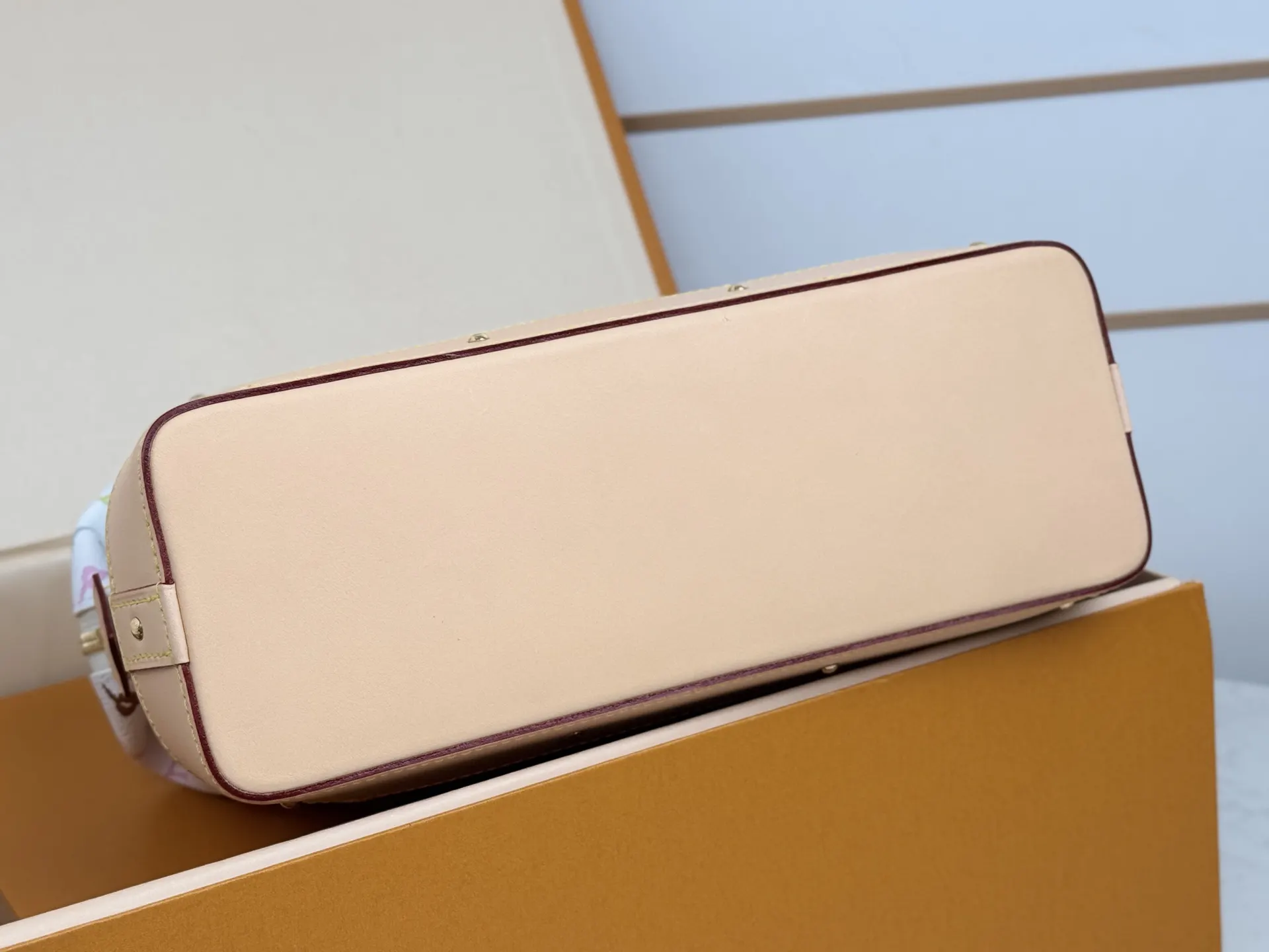 Cosmetic Pouch Travel Leather