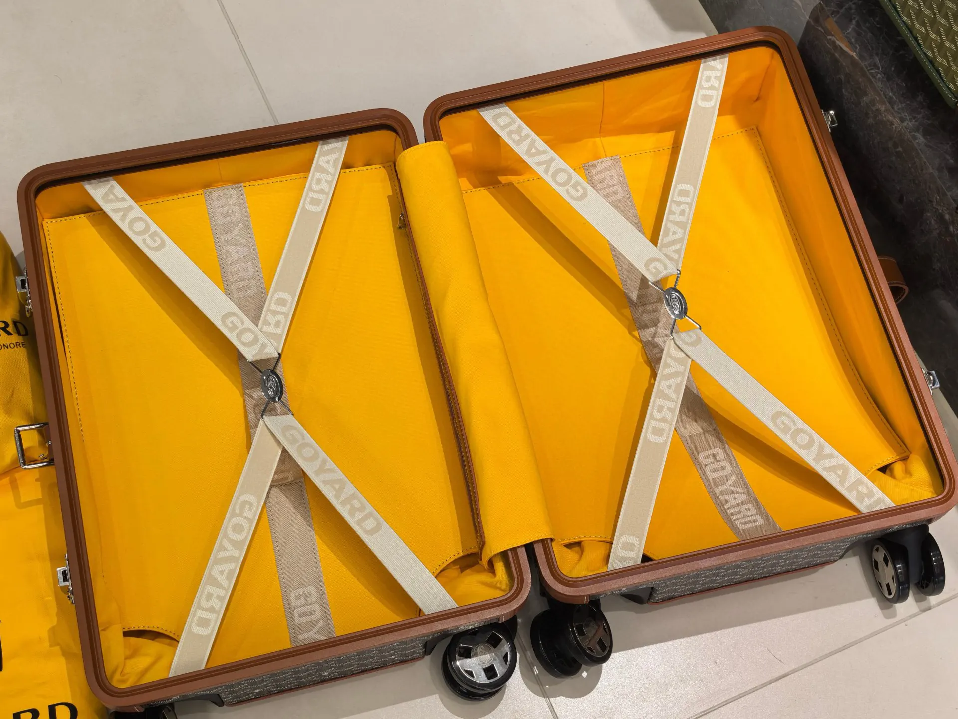 Goyard 戈雅 寸登机箱 全手工精心打造 行李箱 旅行拉杆款 轻便出行款