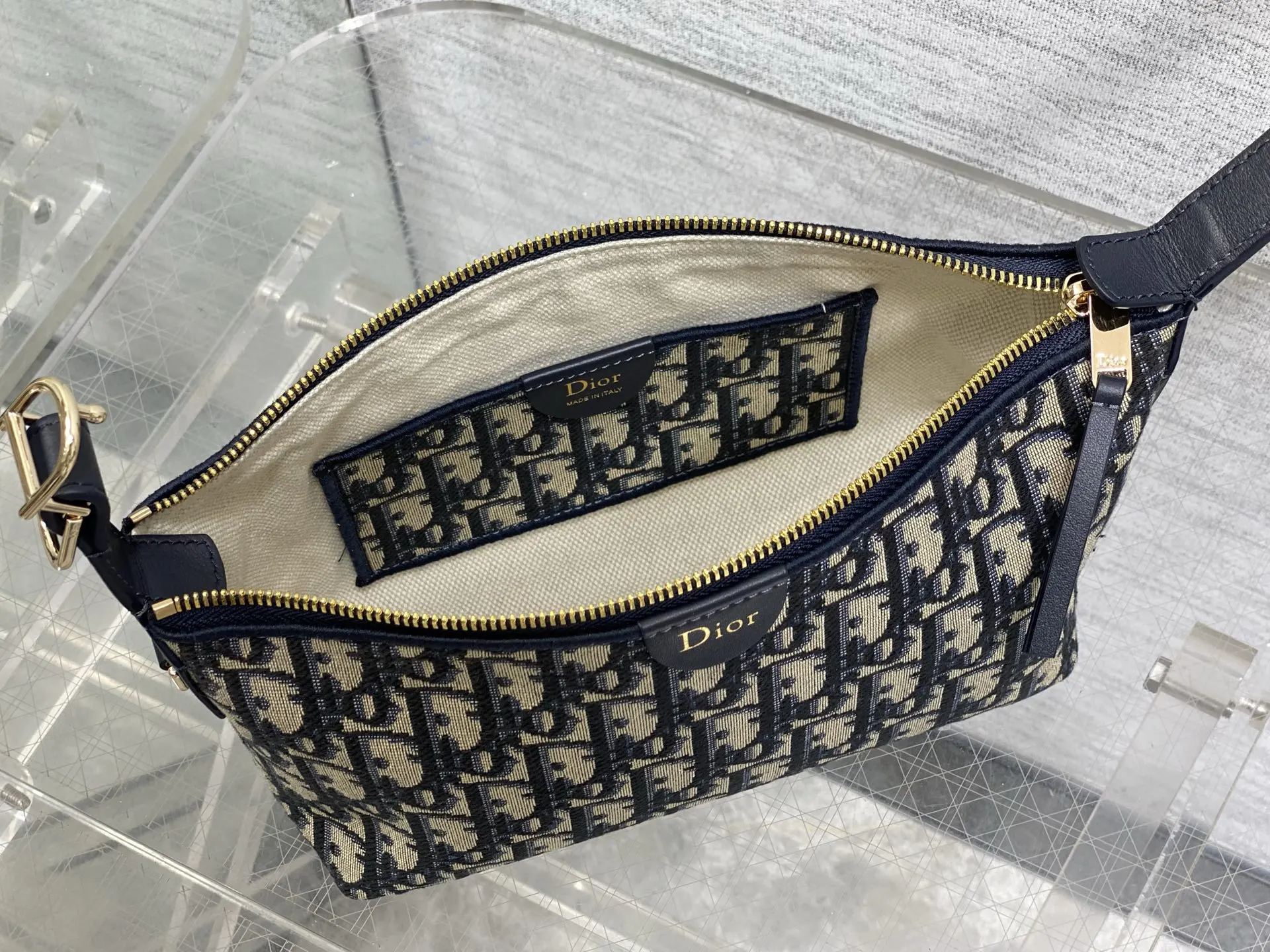 Dior Oblique 斜挎包 黑色