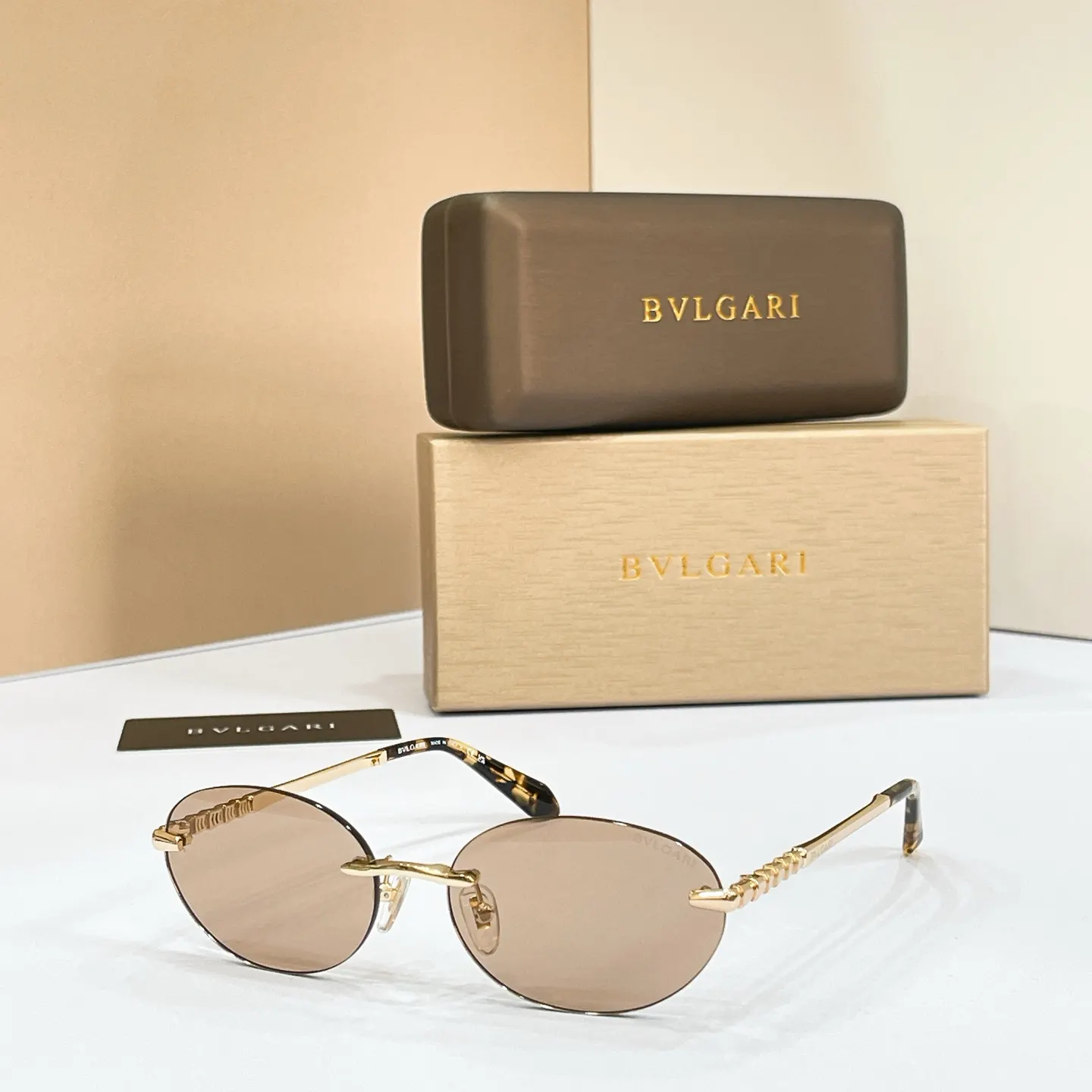 Bvlgari 墨镜 时尚防晒款
