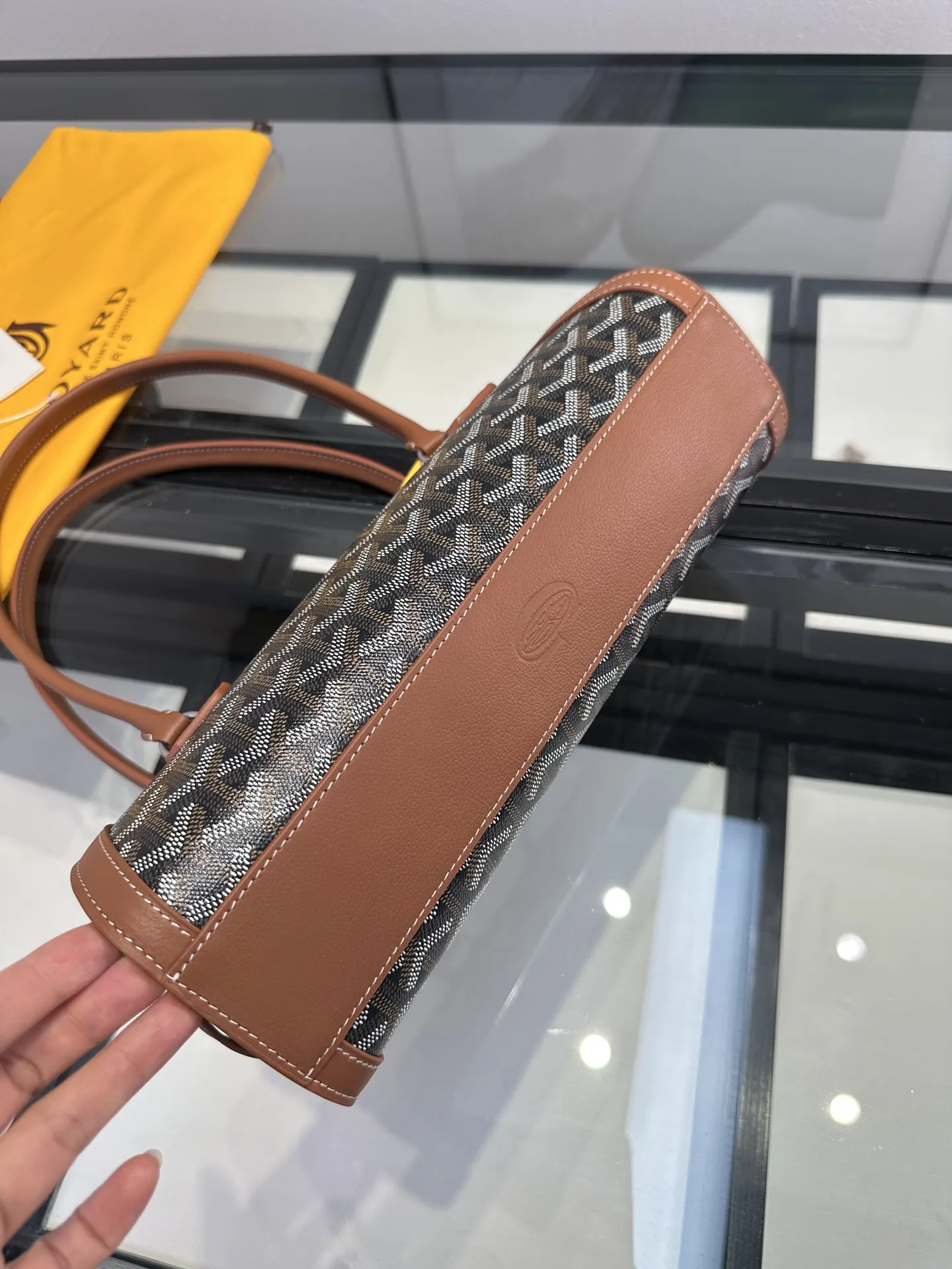 Goyard 棕色 手提随性 腋下时髦 轻松适 通勤约会各种场合 腋下包 复古腋下背款