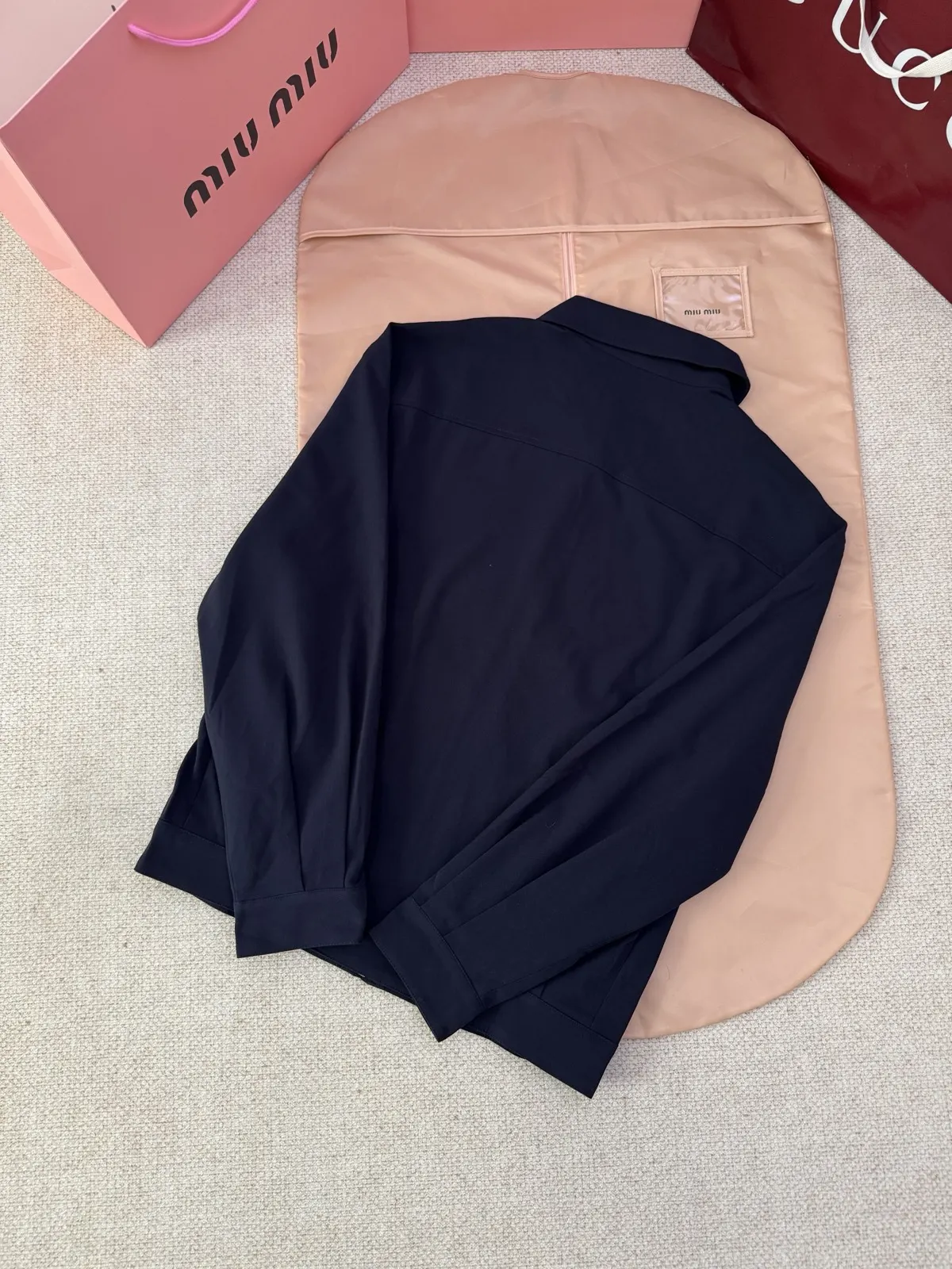Miu Miu 藍色 刺繡 外套 通勤休閒款(數字4) Miu Miu 藍色 刺繡 外套 通勤休閒款(數字4)