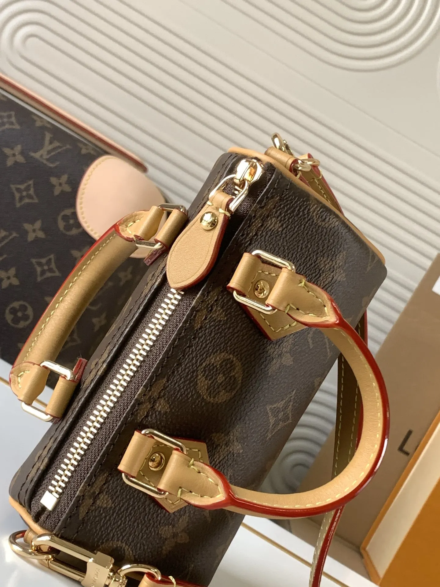 LV Speedy 老花 牛皮 收納包 旅行收納款