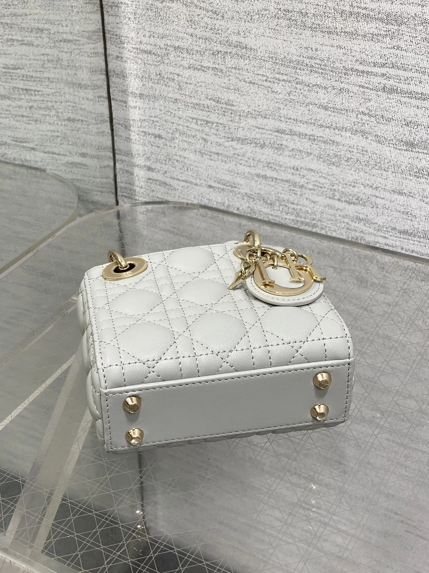Fashion Item Travel