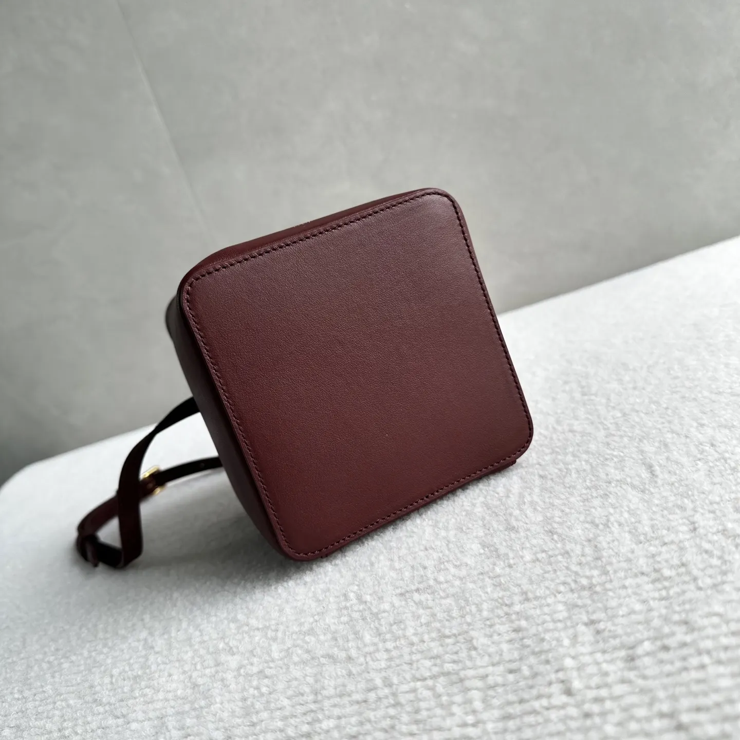 Gold Shoulder Bag Leather