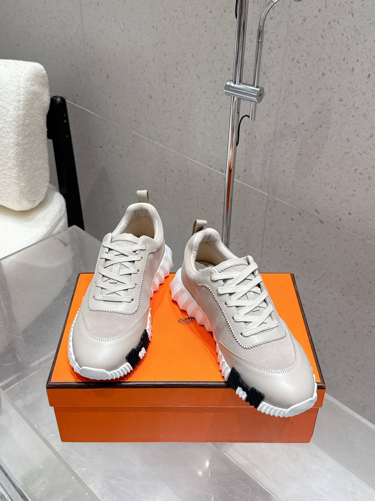 Hermès 运动鞋 舒適