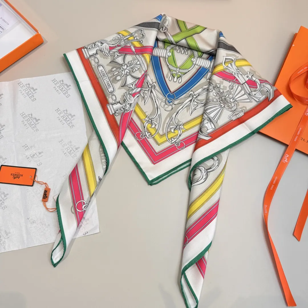 Hermès 丝巾 精致配饰