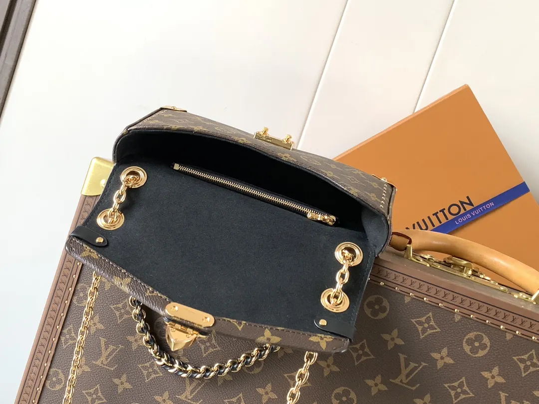 Hobo Shoulder Bag Vintage Leather Image 9 Hobo Shoulder Bag Vintage Leather Image 9