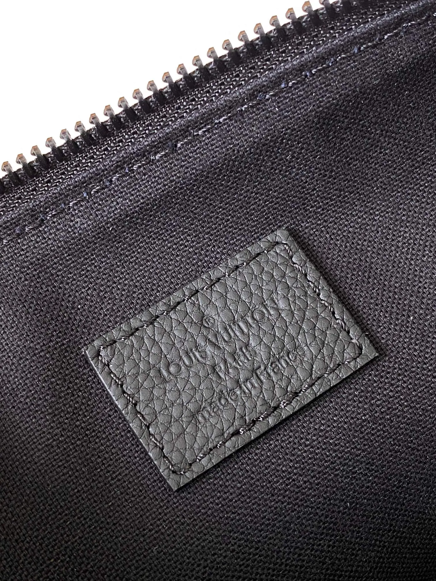 Louis Vuitton Clutch Bag Leather