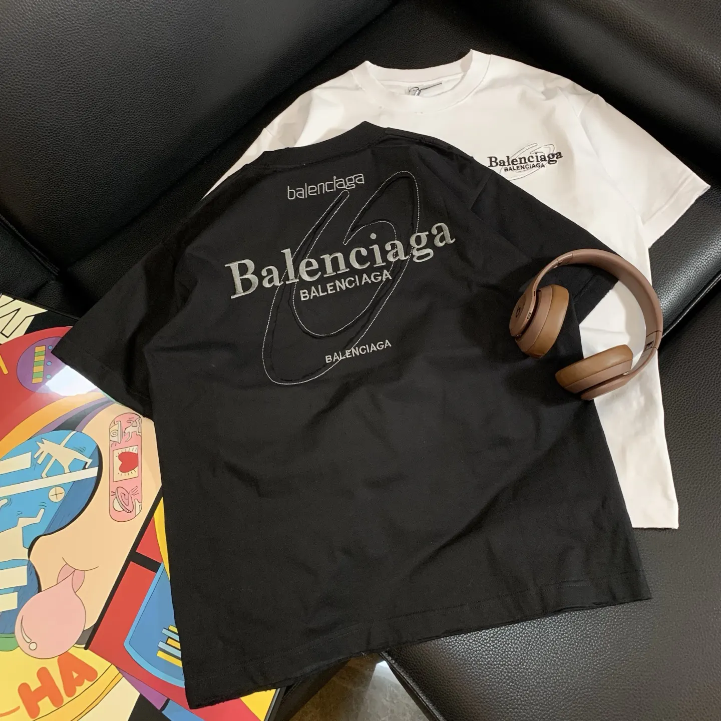 Balenciaga 黑色 短袖T恤 宽松休閒(數字7) Balenciaga 黑色 短袖T恤 宽松休閒(數字7)