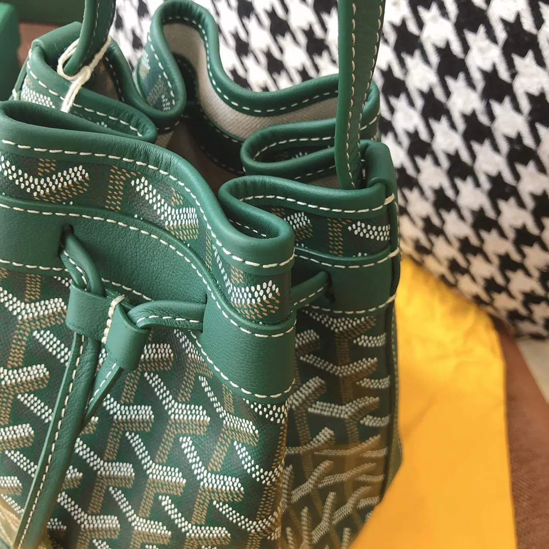 Goyard 老花 綠色 帆布 水桶包 休閒水桶款(數字9) Goyard 老花 綠色 帆布 水桶包 休閒水桶款(數字9)