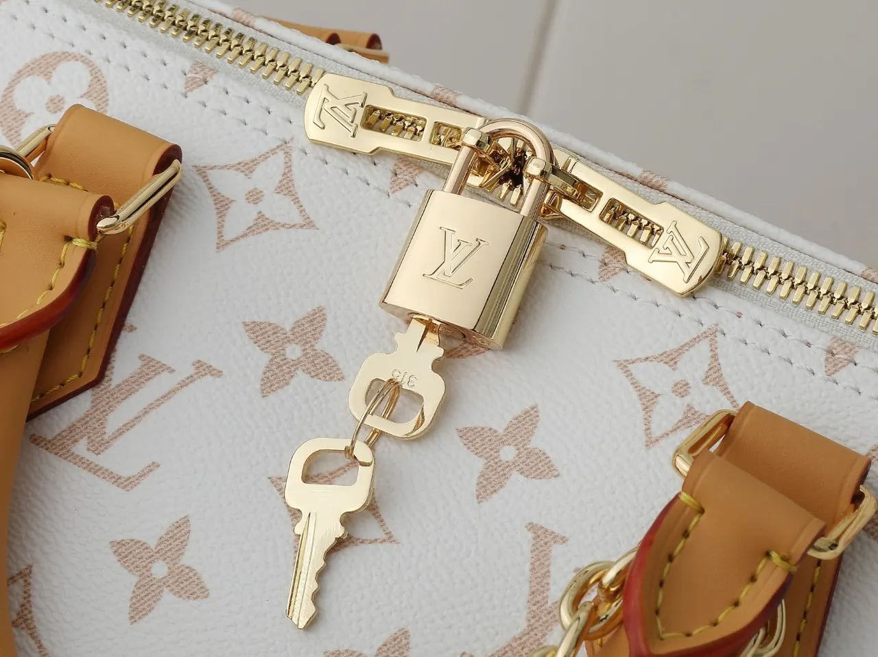LV Speedy 牛皮 收納包 旅行收納款