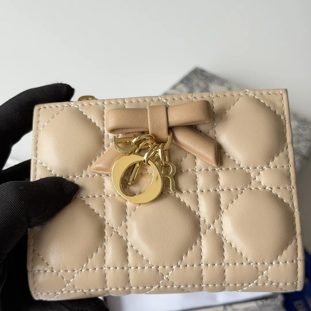 Dior Beige Leather Bow Cosmetic or Organizer Bag Image 9 Dior Beige Leather Bow Cosmetic or Organizer Bag Image 9