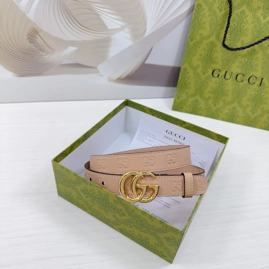 Gucci Double G 双G扣牛皮双面腰带