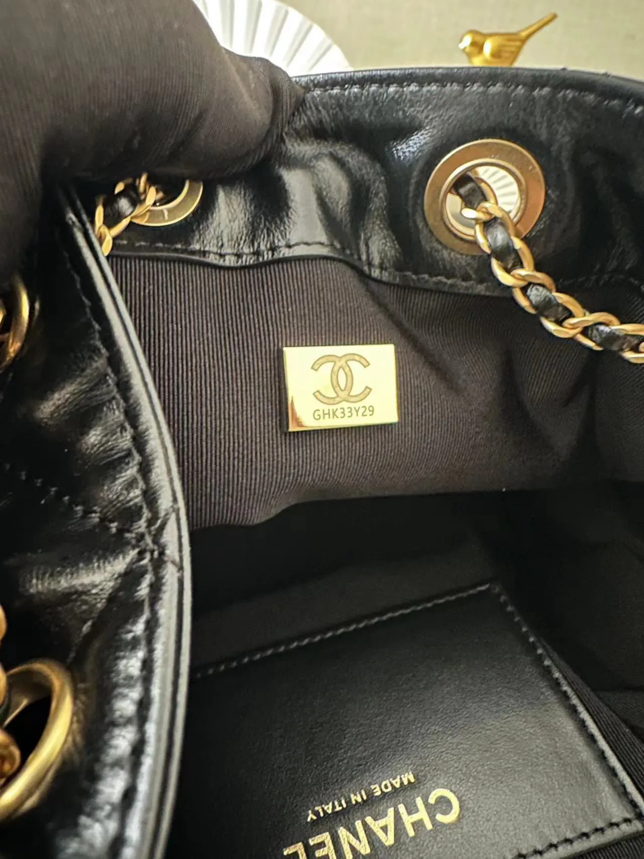 Chanel Oil Wax Sheepskin Hobo Underarm Bag One Shoulder Back Image 8 Chanel Oil Wax Sheepskin Hobo Underarm Bag One Shoulder Back Image 8