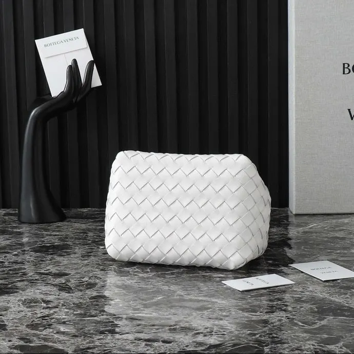 Bottega Veneta 棕色 链条包 精致链条款