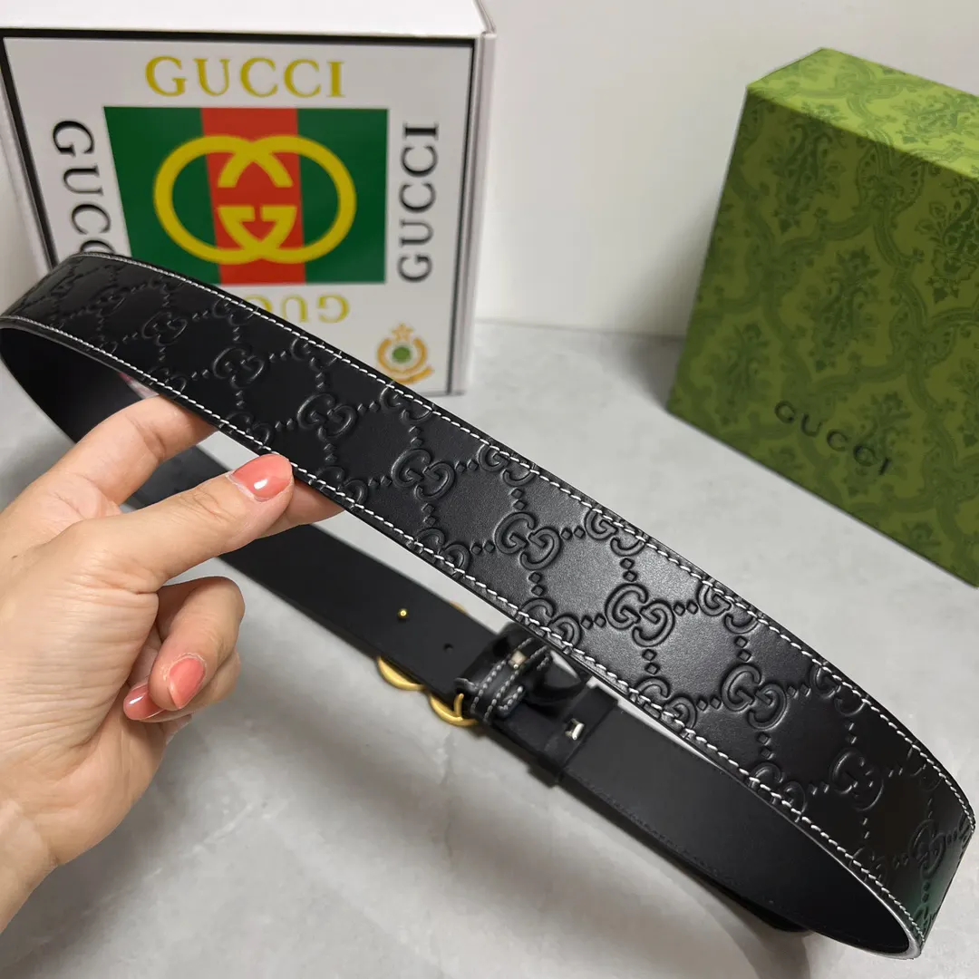 Gucci 双G扣牛皮腰带