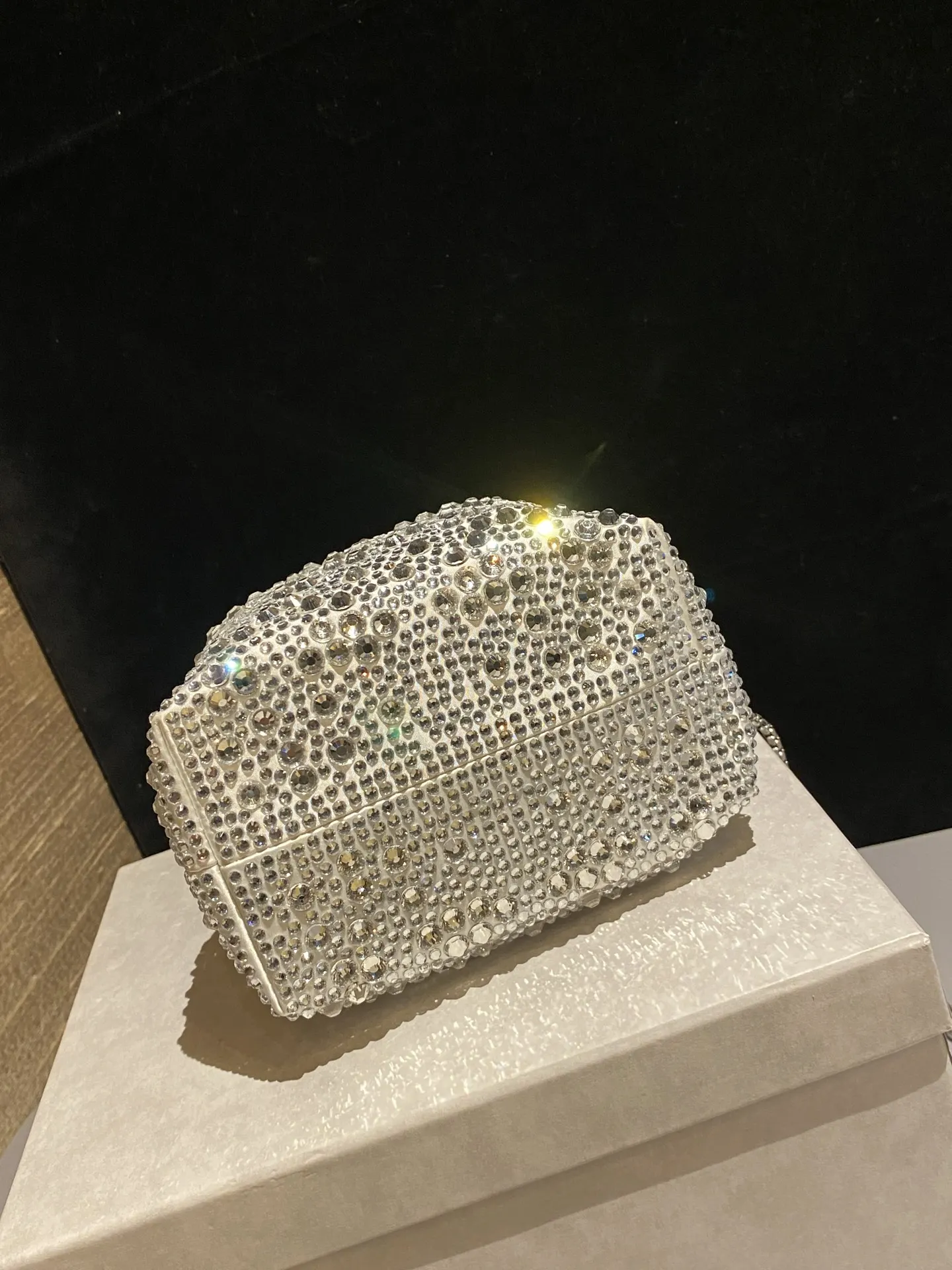 JIMMY CHOO BON BON系列标志款手提包 鏈條包 精致鏈條款