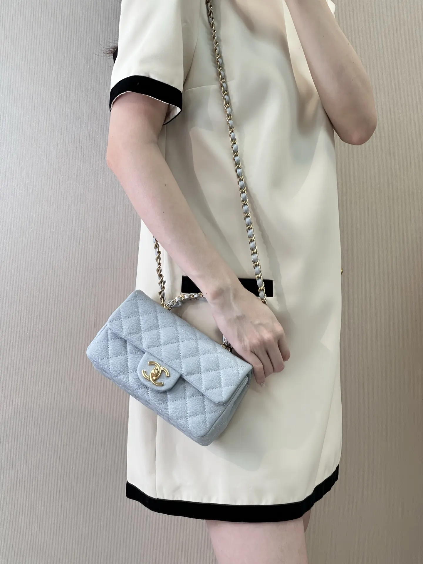 CHANEL 牛皮 华丽霸气又摩登 链条包 精致链条款