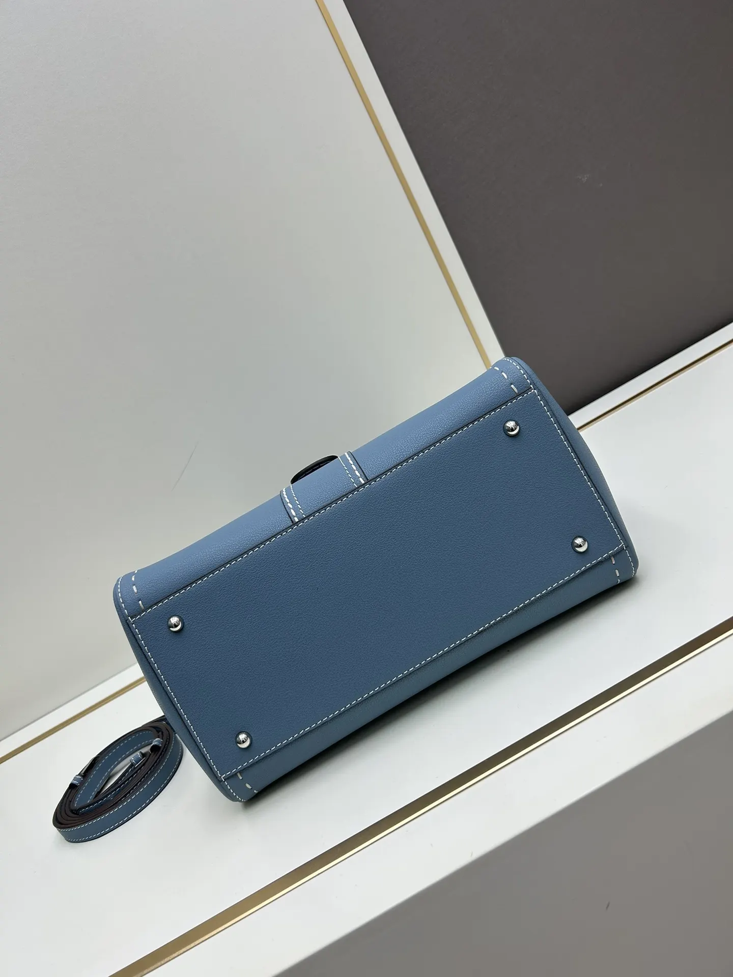 Delvaux 焦糖色 小牛皮 手提包 通勤手提款