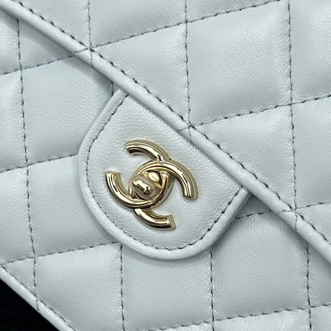 Chanel 蓝色 皮革 菱格绗缝 手提包