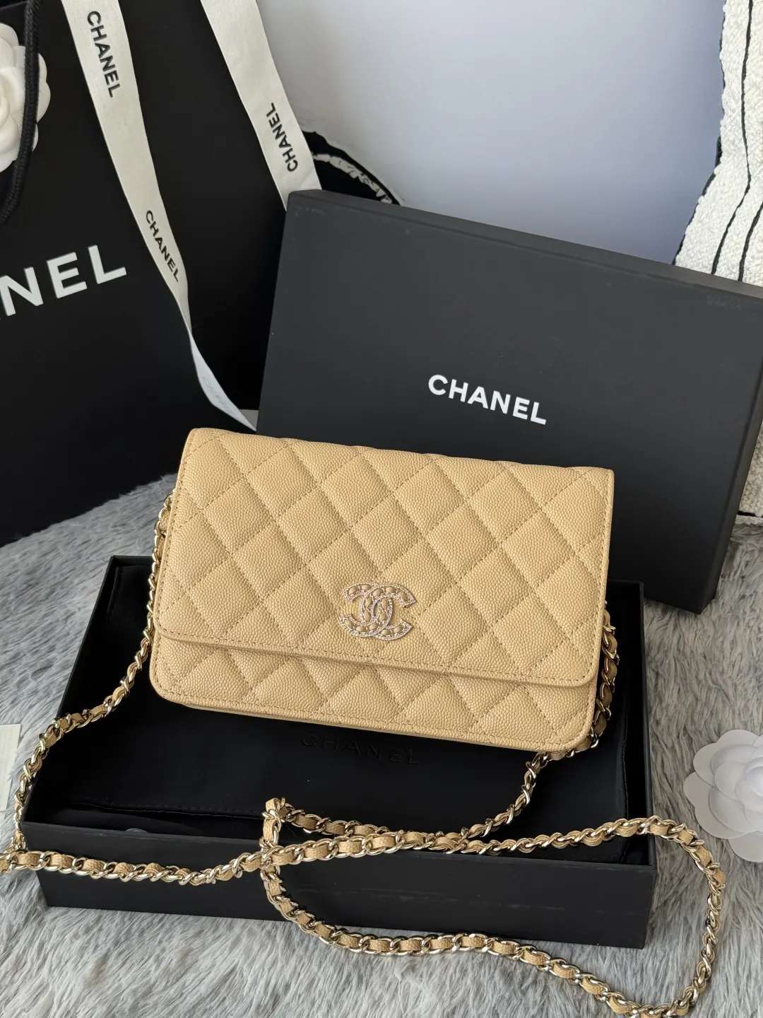 CHANEL 牛皮 斜挎包 轻便斜挎款