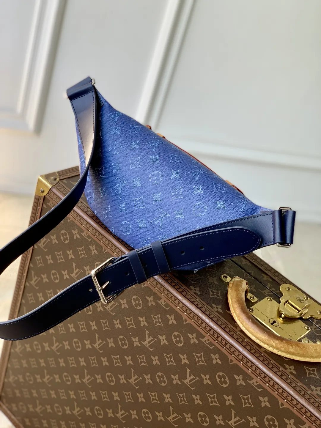 LV 蓝色 帆布 腰包 休闲腰包款