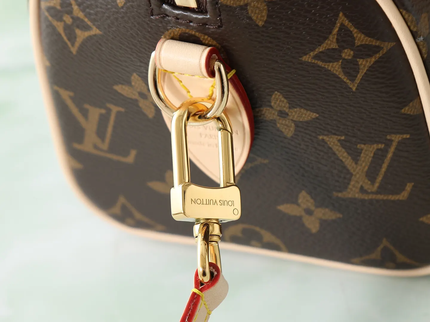 LV Speedy classic Monogram, travel bag, large-capacity travel model Image 10 LV Speedy classic Monogram, travel bag, large-capacity travel model Image 10