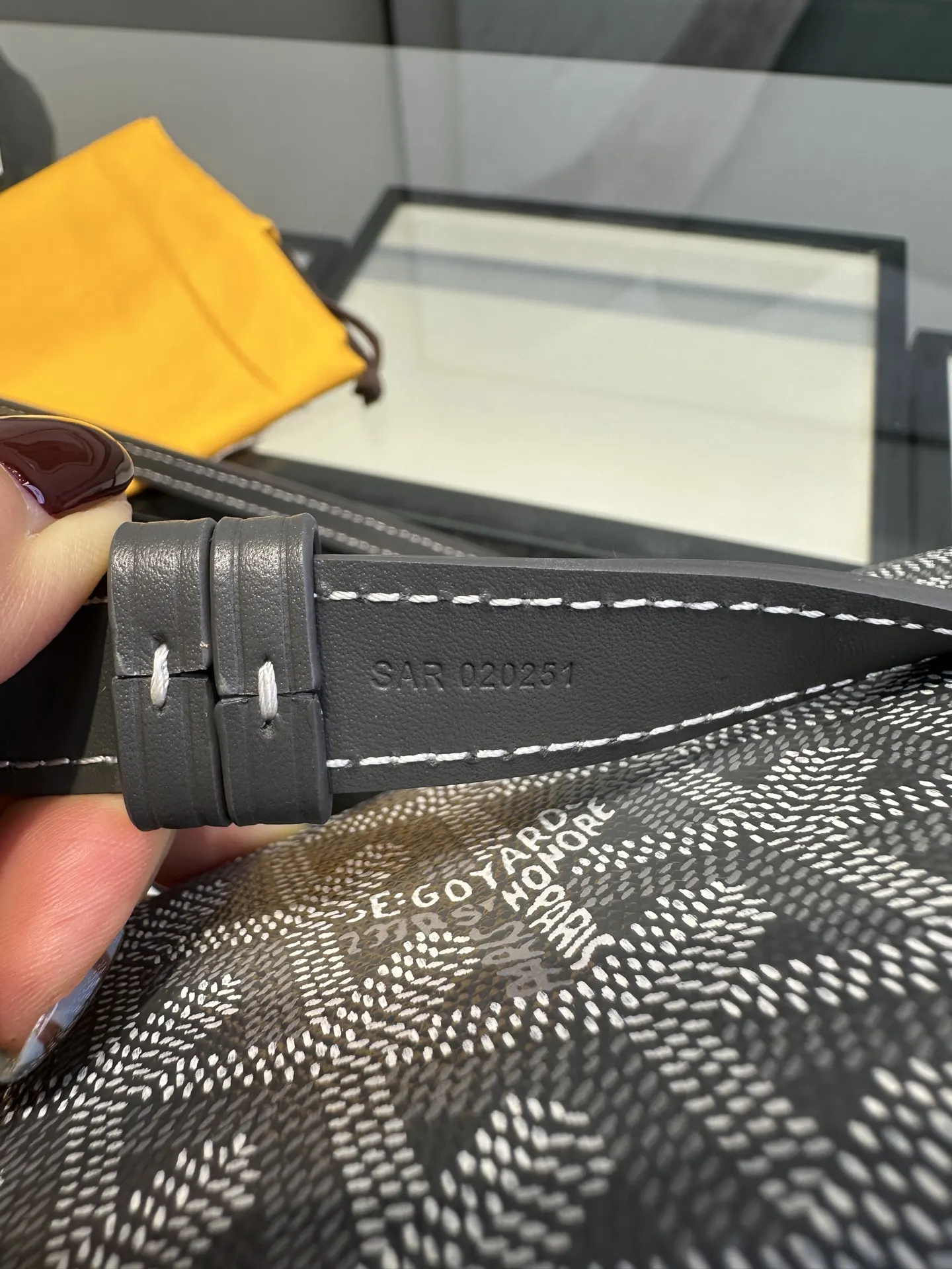 Goyard 灰色 小牛皮 收纳包 旅行收纳款