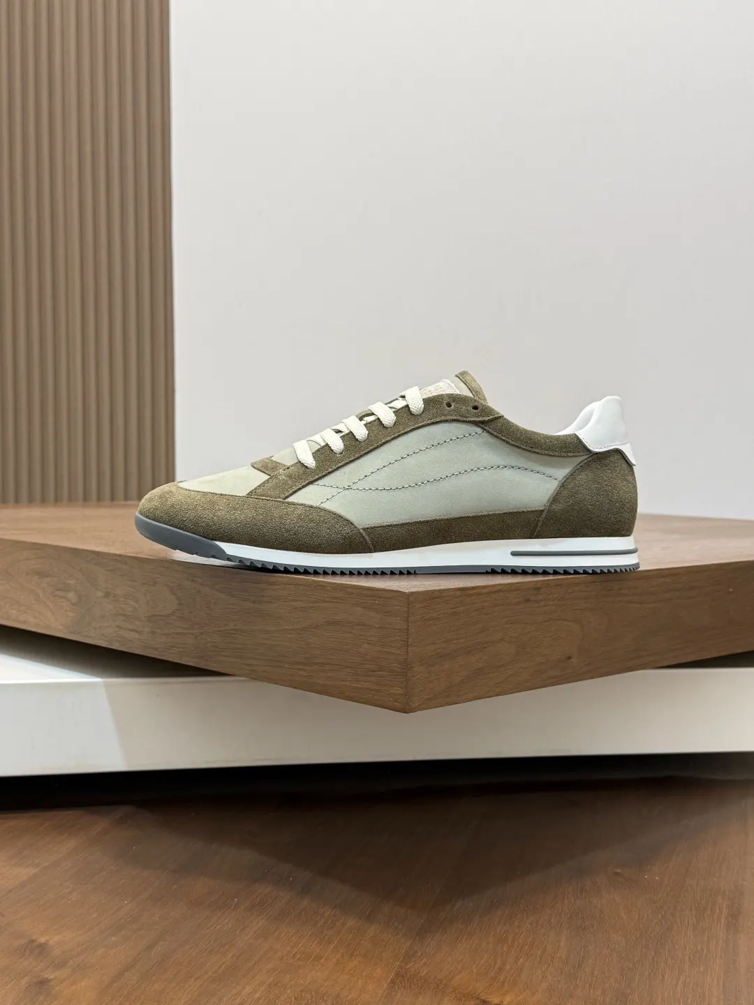 Brunello Cucinelli SS 白色 运动鞋 休闲百搭款 款18