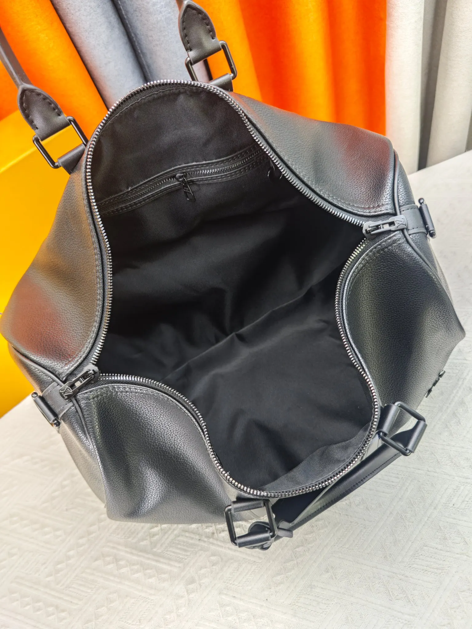 Louis Vuitton Fashion Item Travel Leather Image 9 Louis Vuitton Fashion Item Travel Leather Image 9