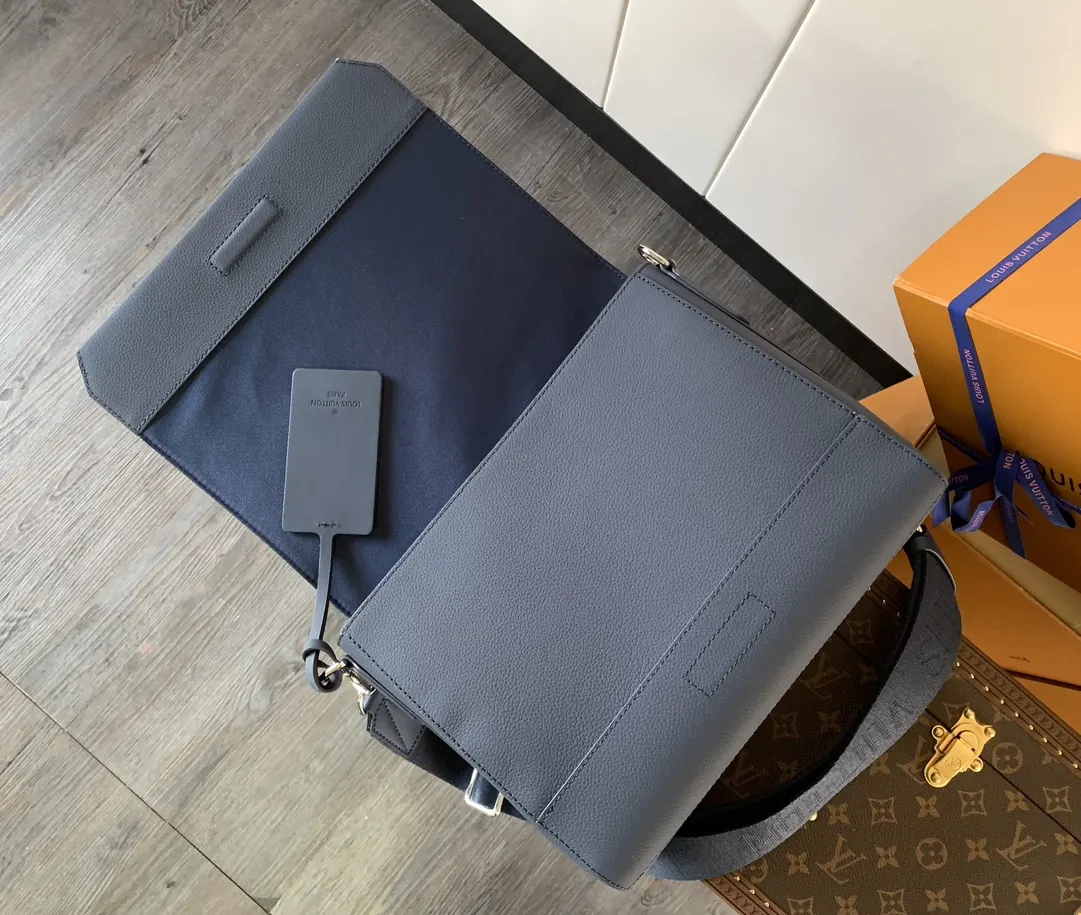 LV 黑色 藍色 牛皮 收納包 旅行收納款