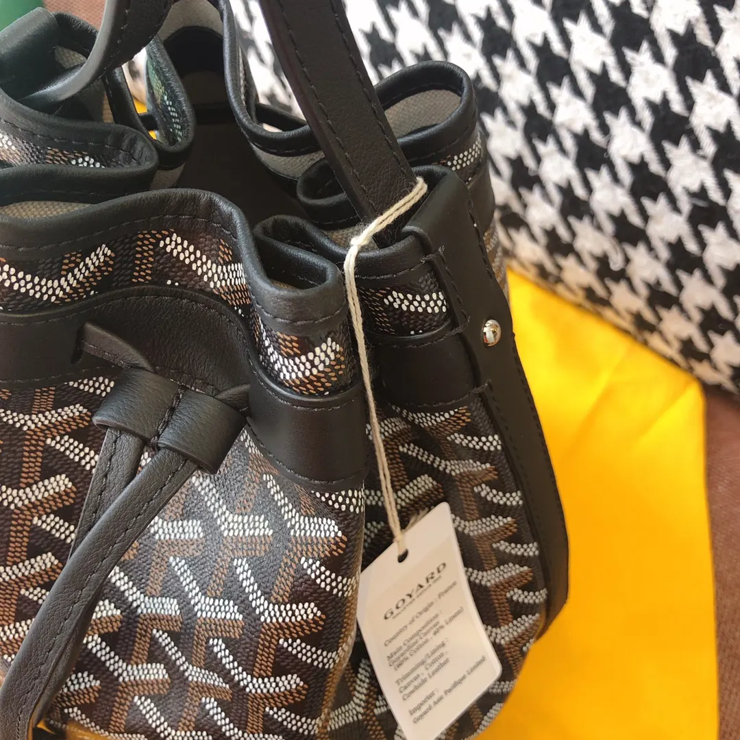 Goyard 黑色 老花 帆布 水桶包 休閒水桶款(數字9) Goyard 黑色 老花 帆布 水桶包 休閒水桶款(數字9)