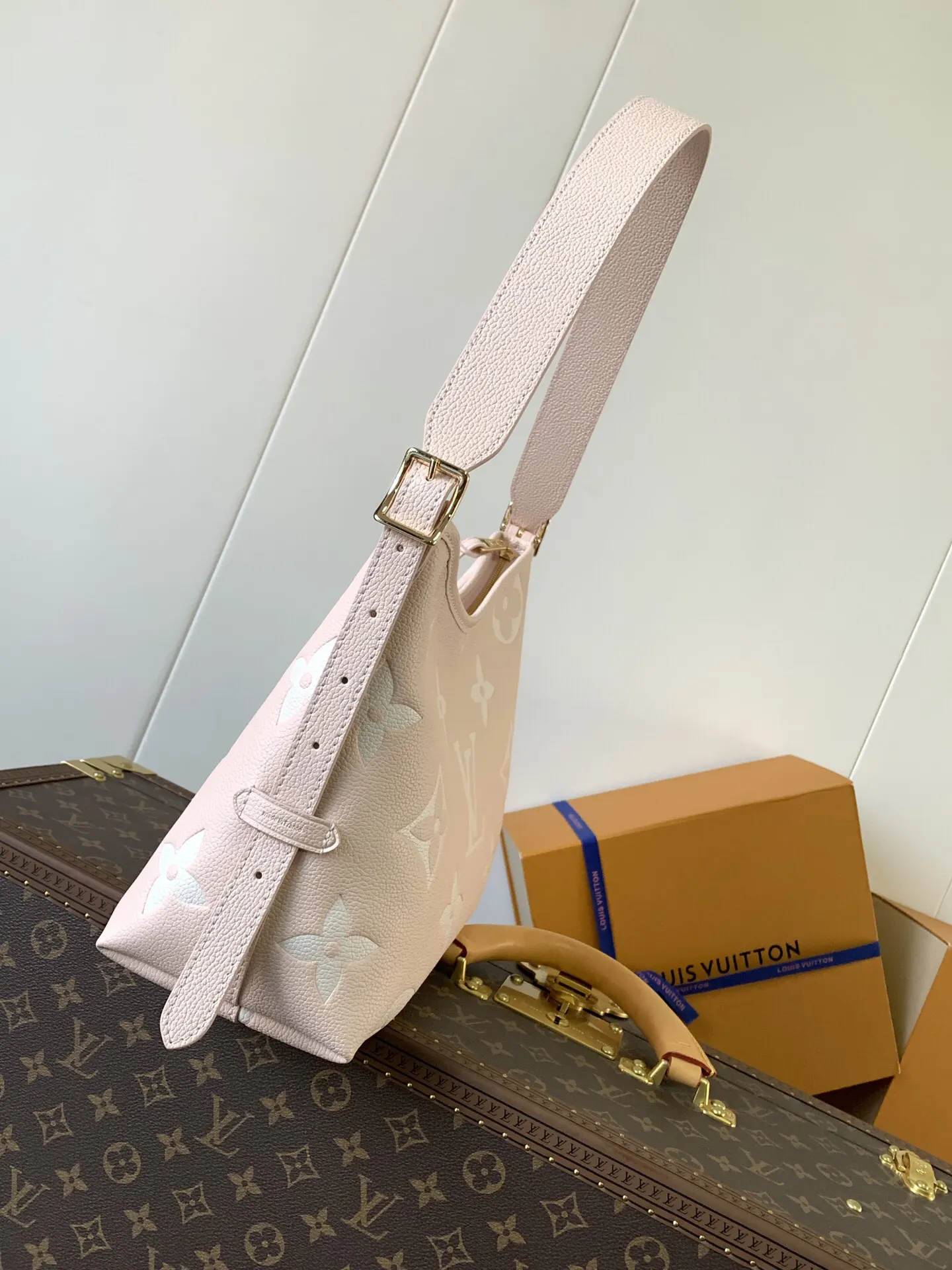 LV CarryAll 米白 棕色 牛皮 收纳包 旅行收纳款