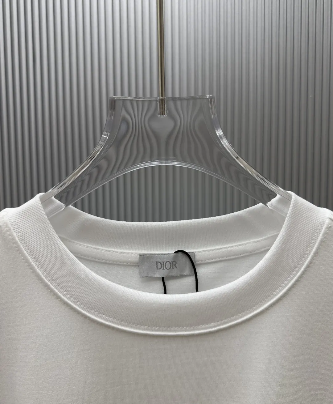 Dior 白色红色字母短袖T恤 清爽休闲款