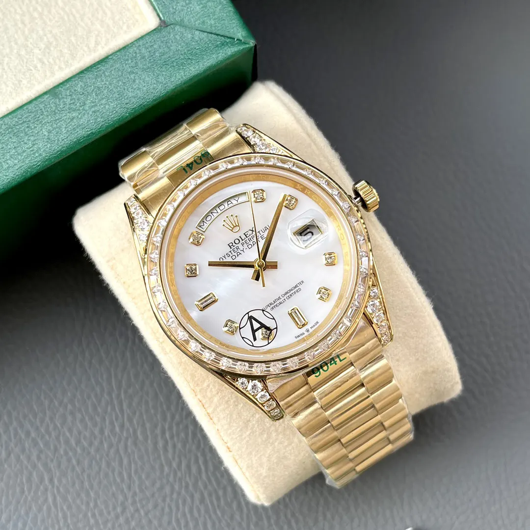 Rolex 品控 每一个腕表出品都经QC员严格检查 校对后 手錶 經典腕表款
