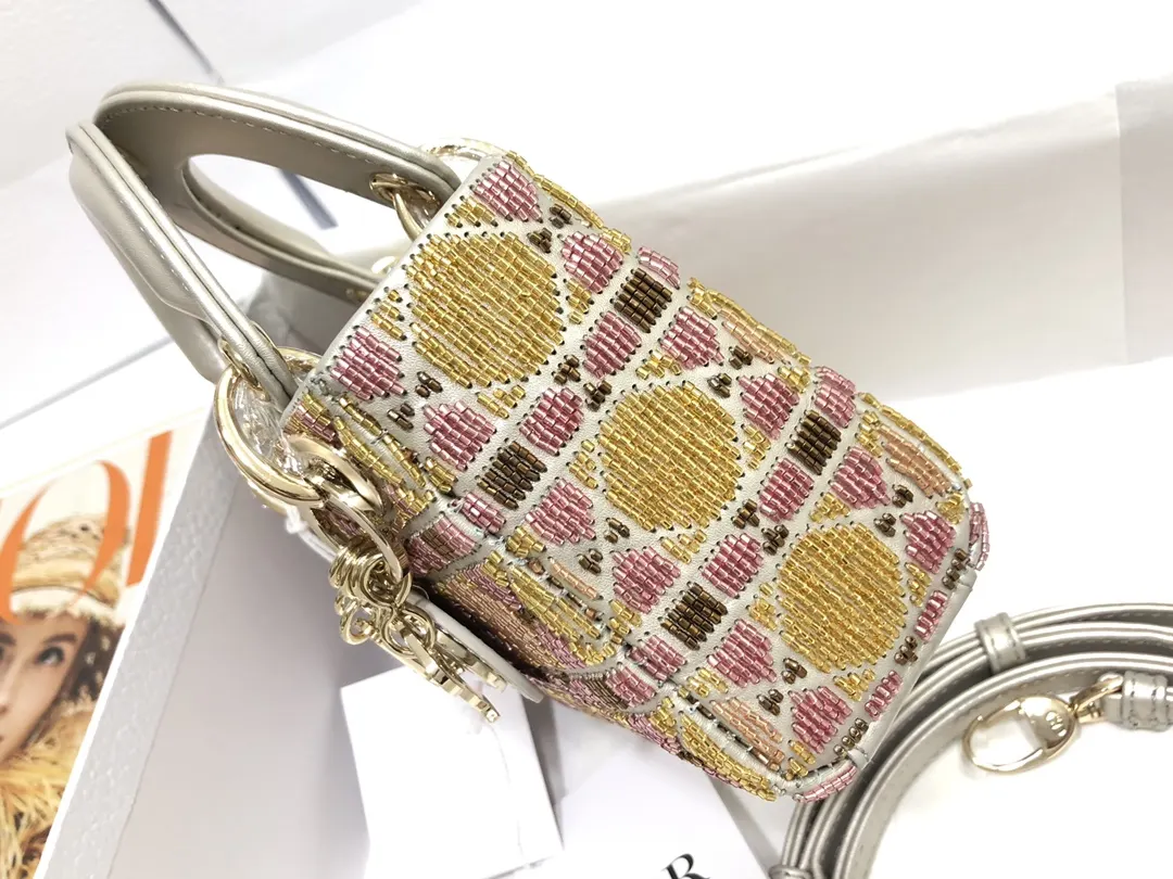 Dior Lady 白色 羊皮 收纳包 旅行收纳款