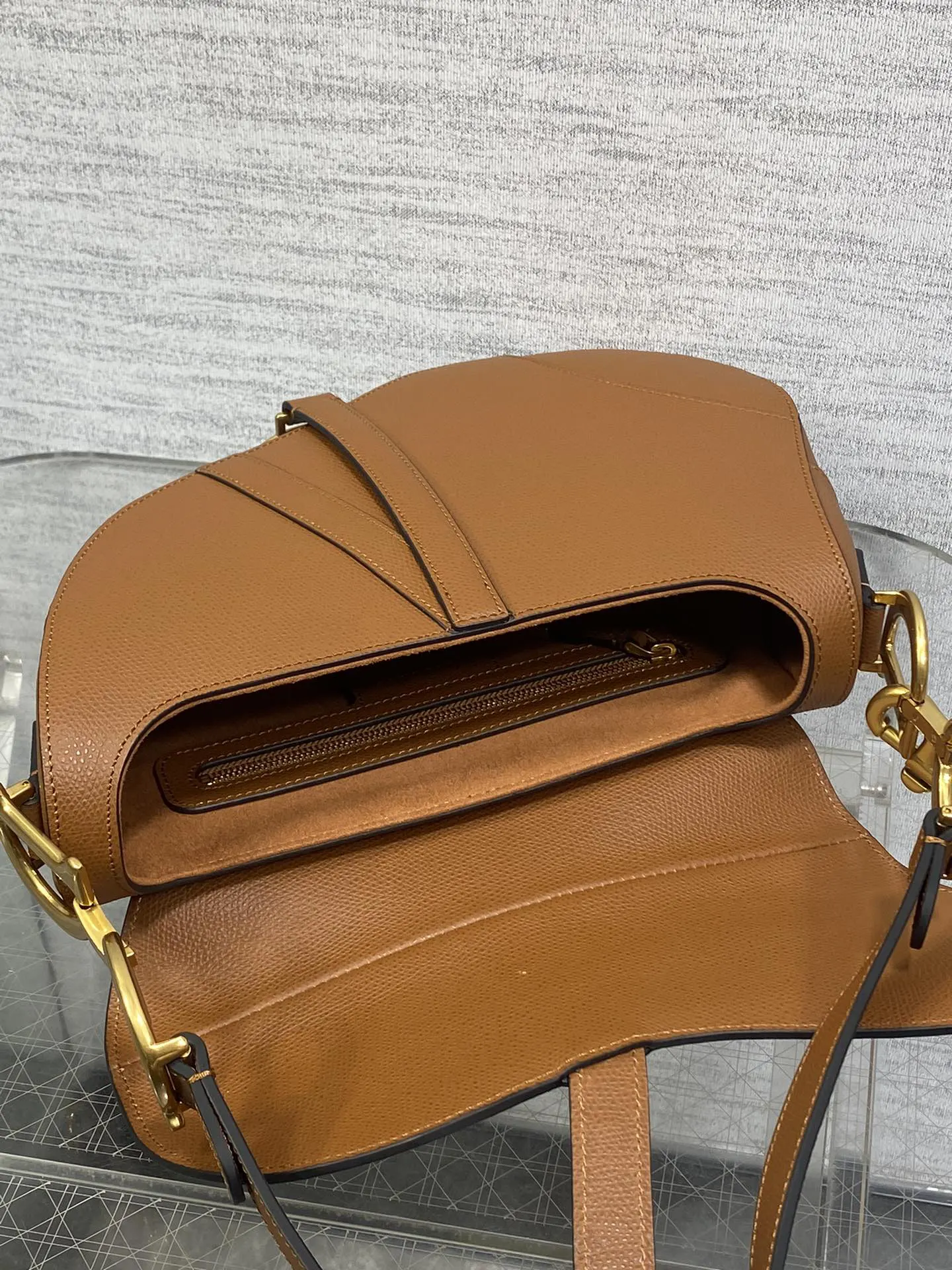 Dior Fashion Item Travel Classic Image 9 Dior Fashion Item Travel Classic Image 9