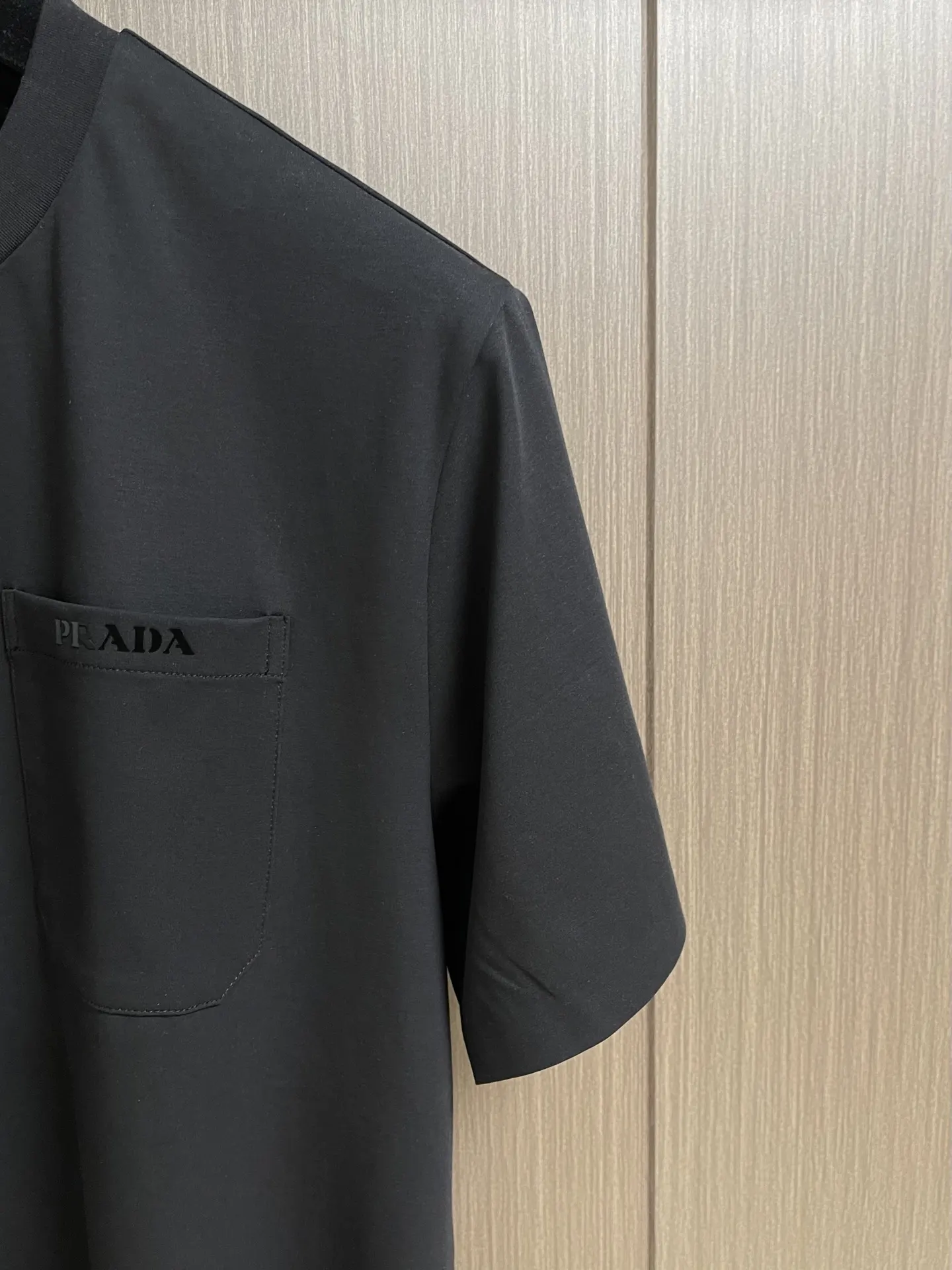 PRADA Logo 短袖T恤 休闲百搭款