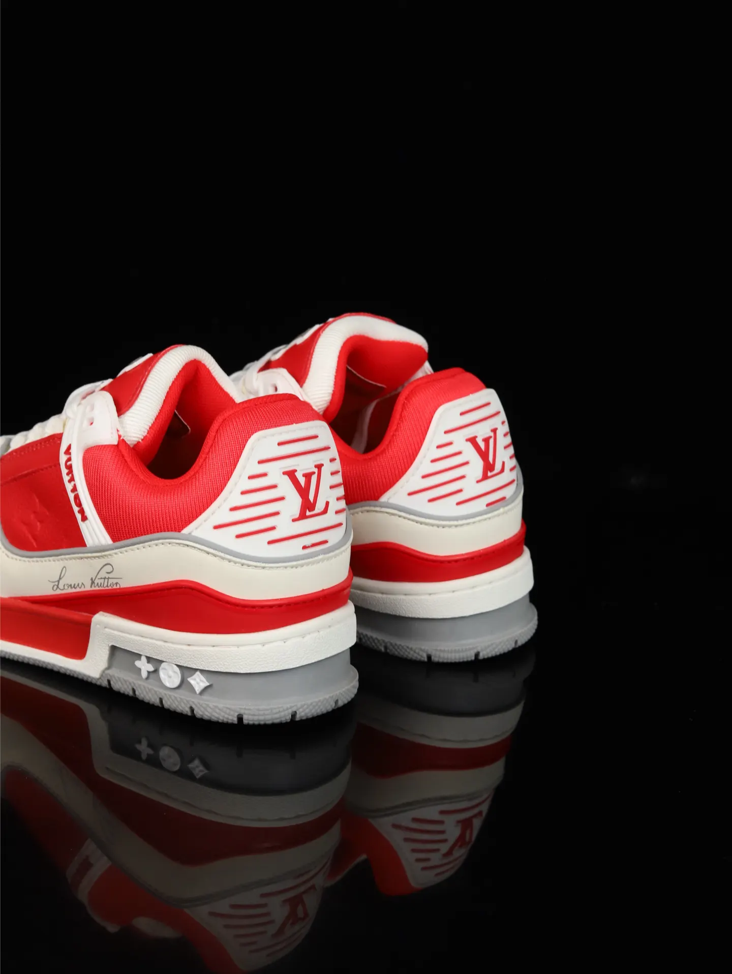 Louis Vuitton Sneakers