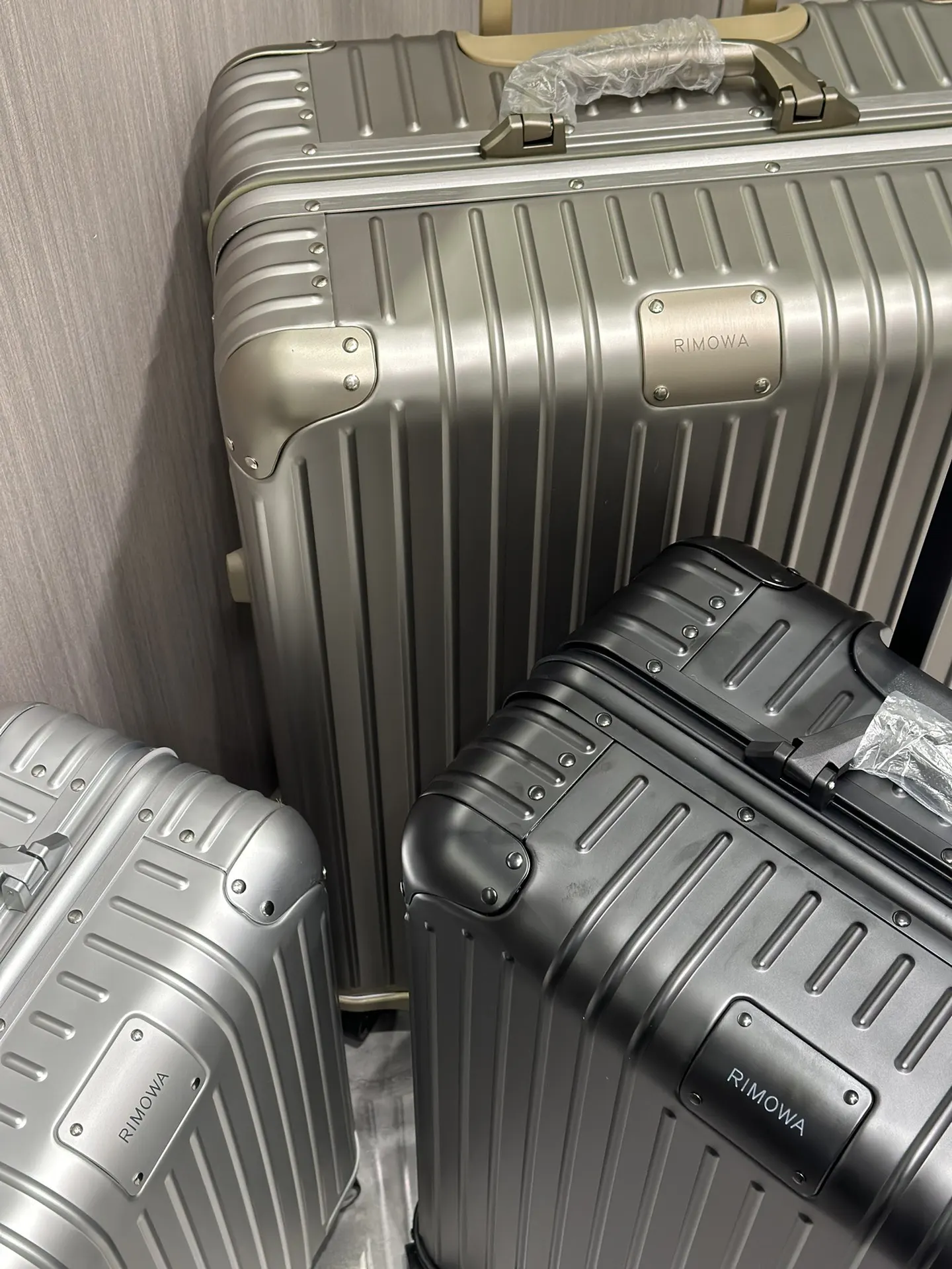 Rimowa Suitcase Travel Lightweight Classic