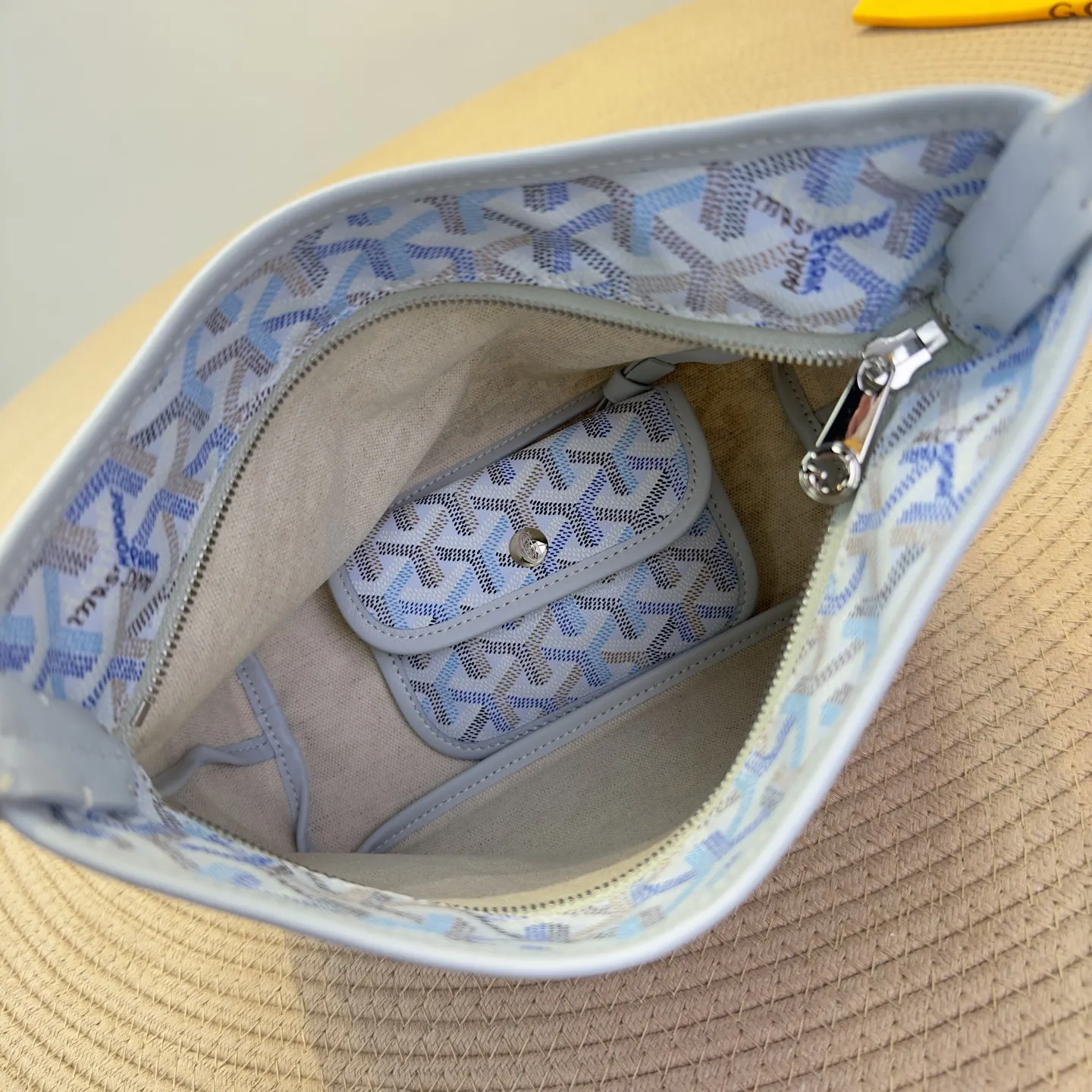 Goyard 粉色 腋下包 实拍款01 精选款