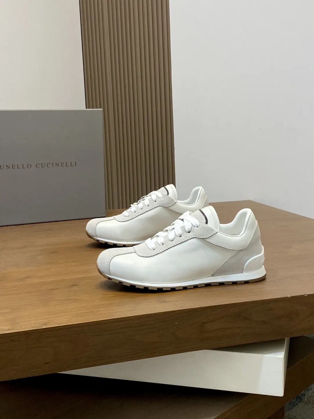 Brunello Cucinelli SS White Sneakers Casual Versatile Image 3 Brunello Cucinelli SS White Sneakers Casual Versatile Image 3